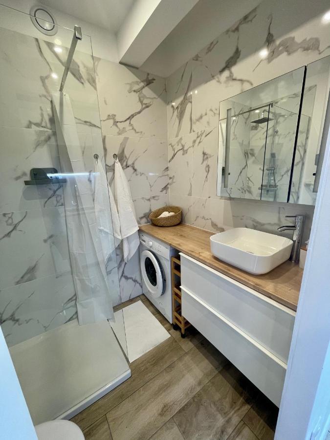 Superbe Studio Avec Terrasse Proximite Plage Saint-Mandrier-sur-Mer Exterior photo