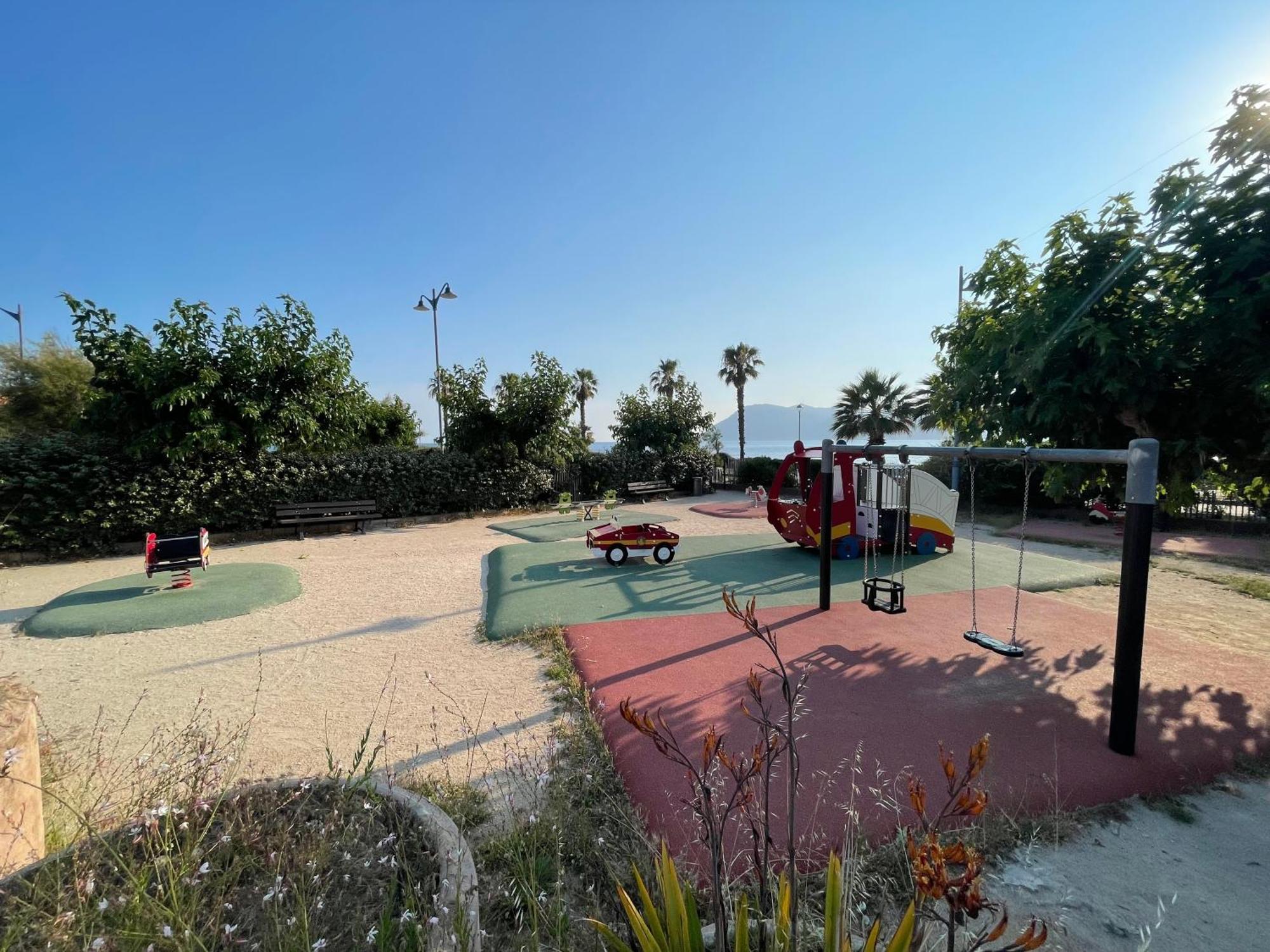 Superbe Studio Avec Terrasse Proximite Plage Saint-Mandrier-sur-Mer Exterior photo